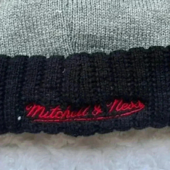 NBA Chicago Bulls Basketball‎ Beanie Black And Gray Hat - Picture 5 of 10